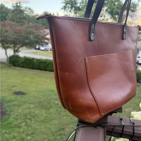Portland Leather Tote Bag Zipper Close - Picture 4 of 6